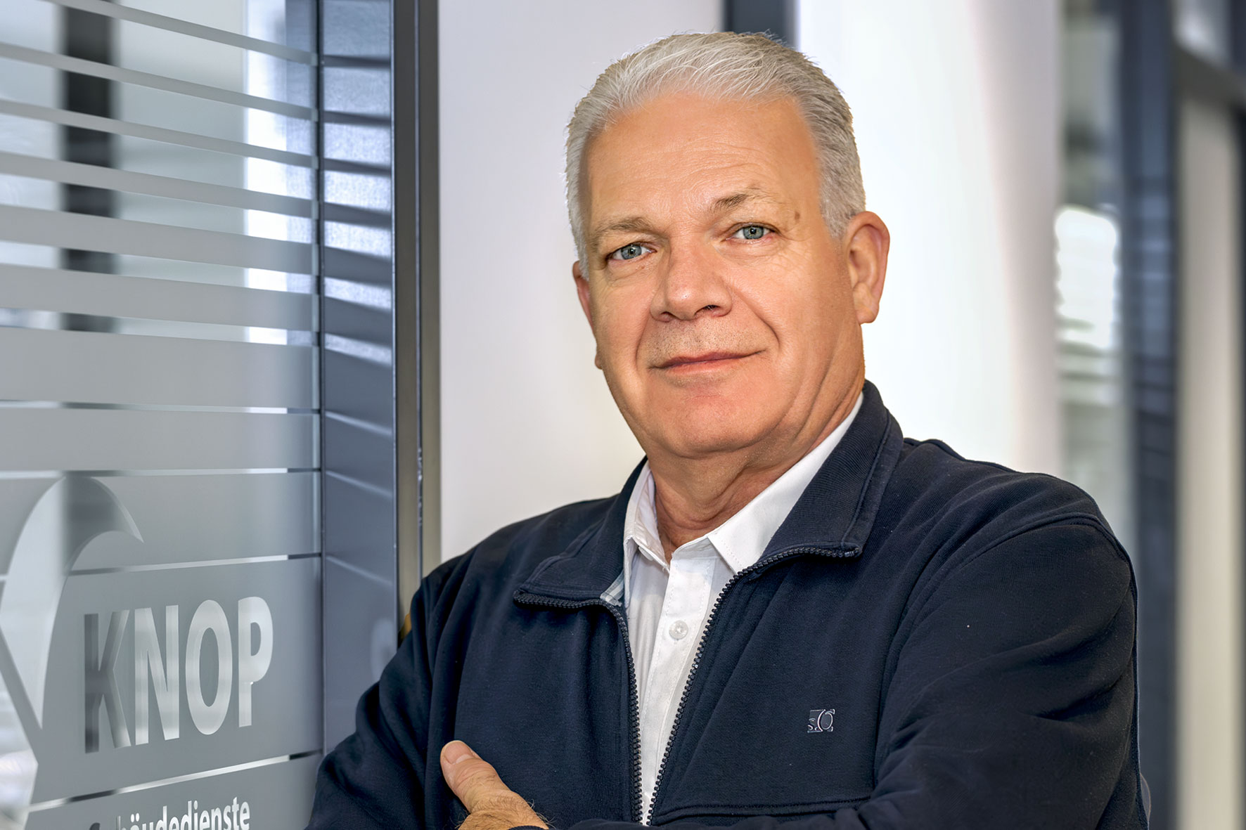 ramizi-sinan-knop-gebäudedienste